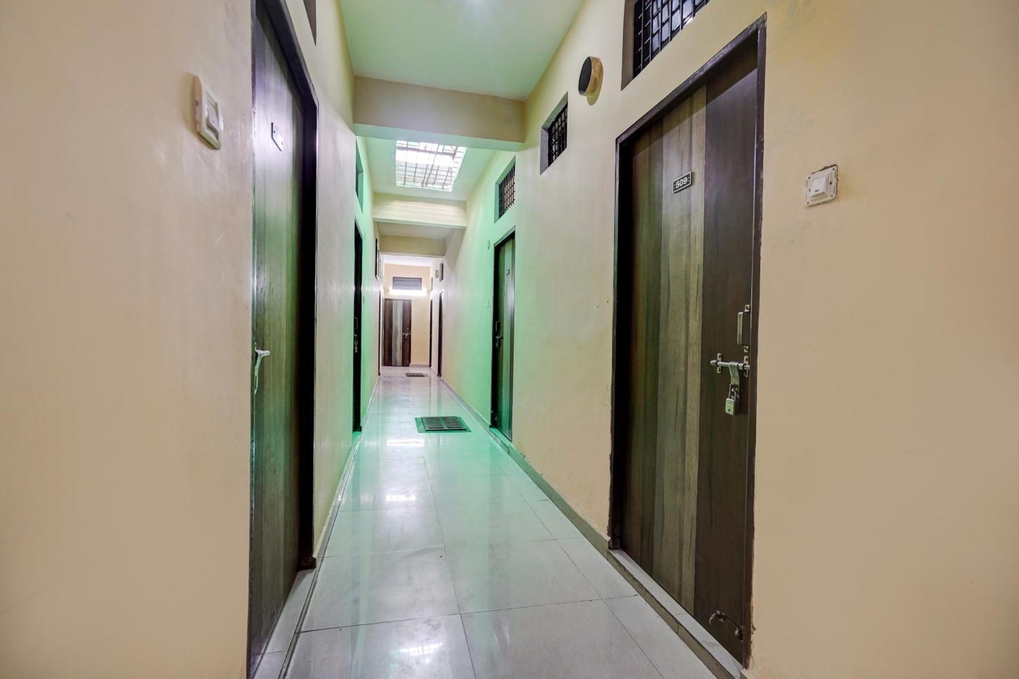 Hotel O Shyam Utsav Mirzapur Bagian luar foto