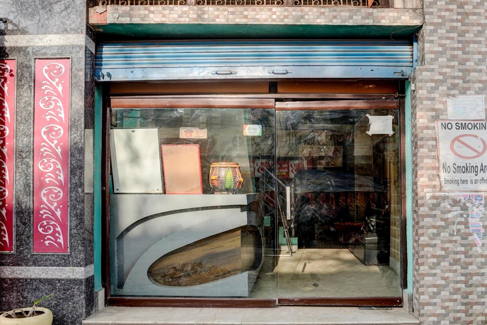Hotel O Shyam Utsav Mirzapur Bagian luar foto