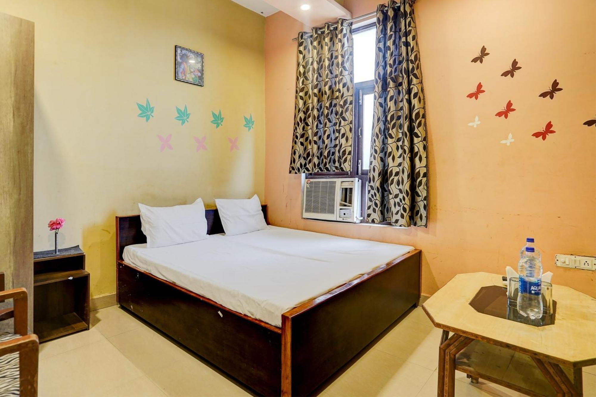 Hotel O Shyam Utsav Mirzapur Bagian luar foto